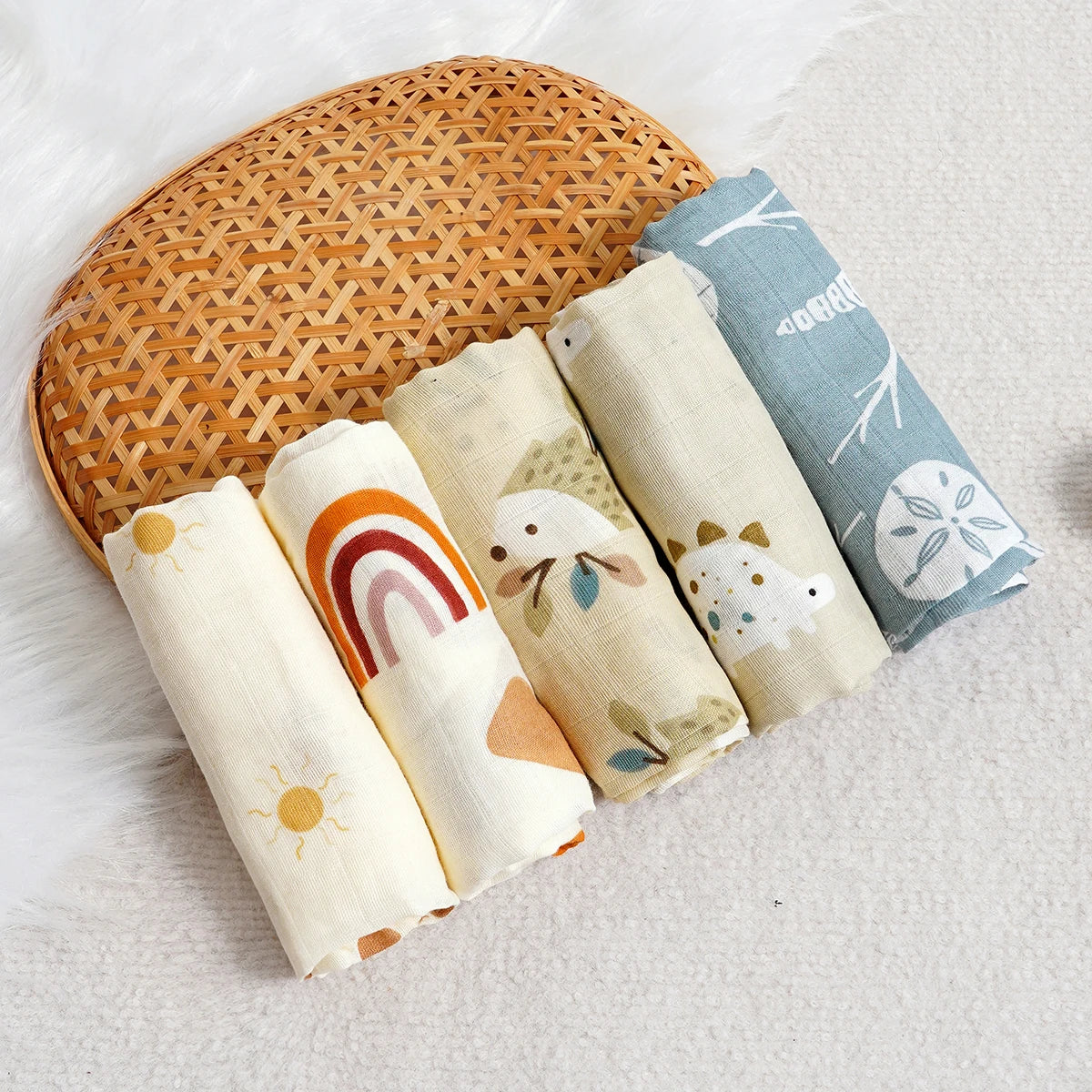 Luxurious 5-Piece Soft Muslin Swaddle and Burp Cloth Set for Newborns - Pure Cotton Face and Hand Wipes