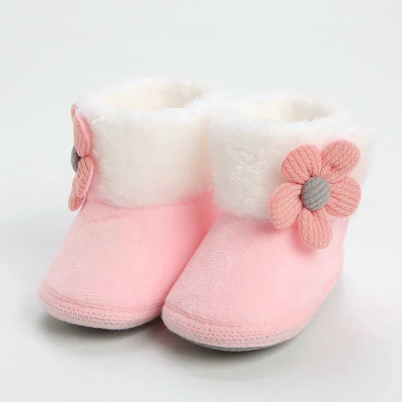 Cozy Pompom Soft Booties for Infants and Toddlers - Stylish Snow Boots for Newborn Comfort